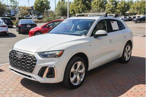 2025 Audi Q5 Premium Plus 45 TFSI S line quattro S tronic