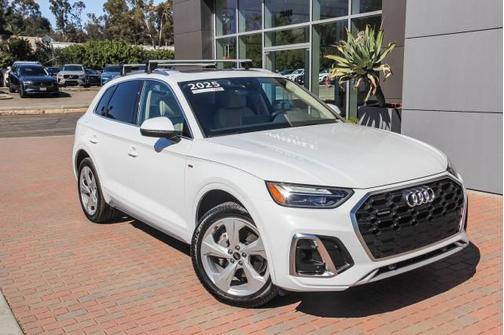 2025 Audi Q5 Premium Plus 45 TFSI S line quattro S tronic