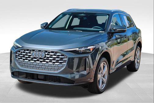 Tambora Gray Metallic 2025 Audi Q5 Premium Plus TFSI quattro S tronic