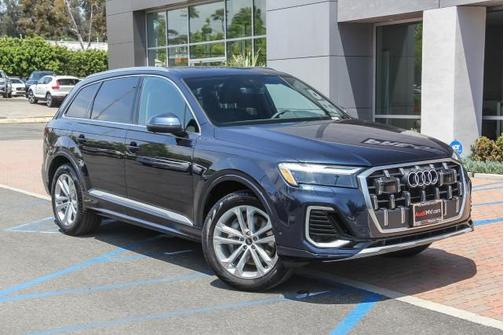 2025 Audi Q7 45 Premium