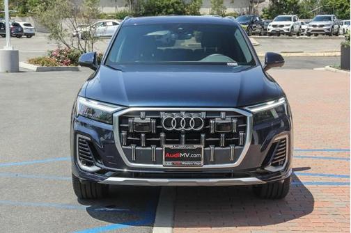 2025 Audi Q7 45 Premium