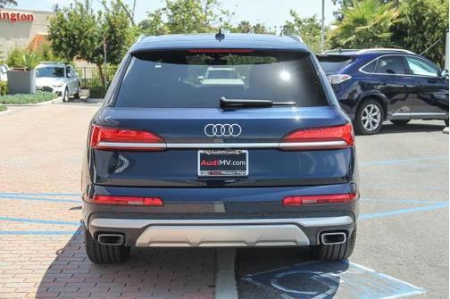 2025 Audi Q7 45 Premium