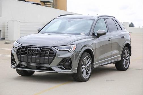 2025 Audi Q3 Premium 45 TFSI S line quattro Tiptronic