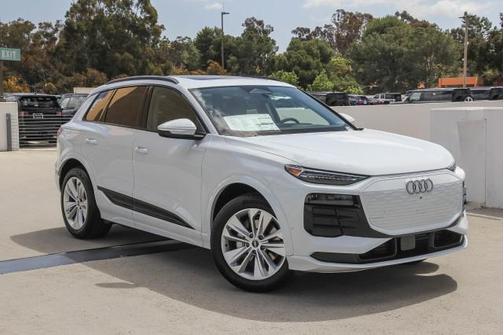 2025 Audi Q6 e-tron Premium Plus