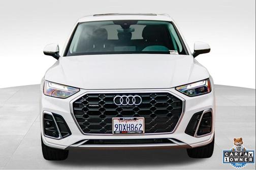 Ibis White 2023 Audi Q5 45 S line Premium Plus