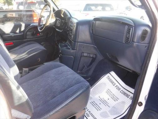 2000 Chevrolet Astro Base