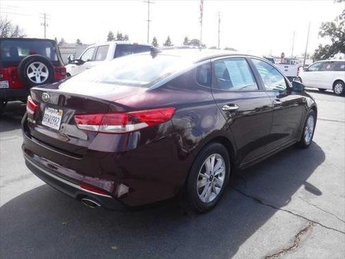 2018 Kia Optima LX