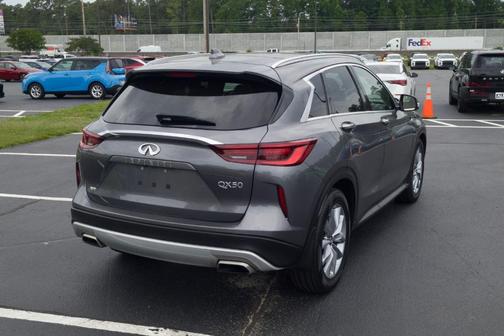 2022 INFINITI QX50 Luxe
