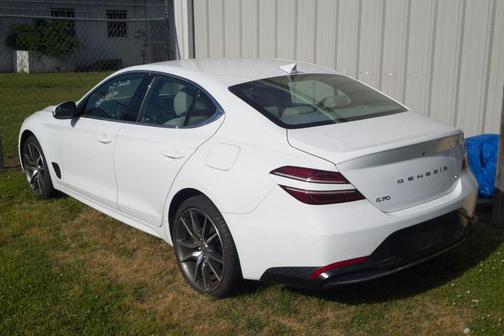 2023 Genesis G70 2.0T