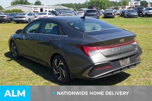 Amazon Gray 2025 Hyundai ELANTRA SEL Convenience