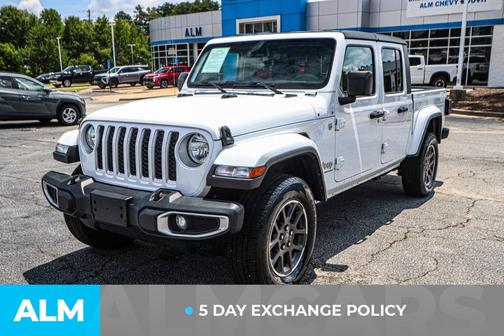 2023 Jeep Gladiator Overland