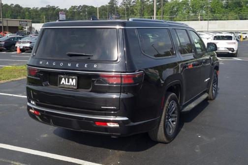 2023 Jeep Wagoneer L Series II