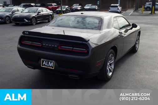 2022 Dodge Challenger SXT