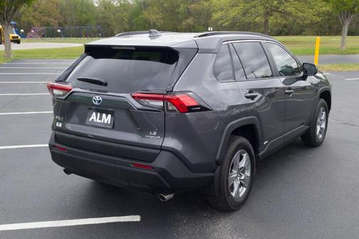 2024 Toyota RAV4 Hybrid LE