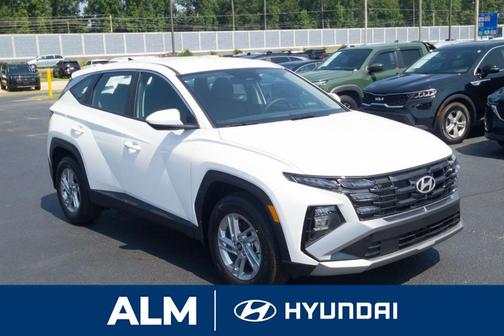 2025 Hyundai TUCSON SE