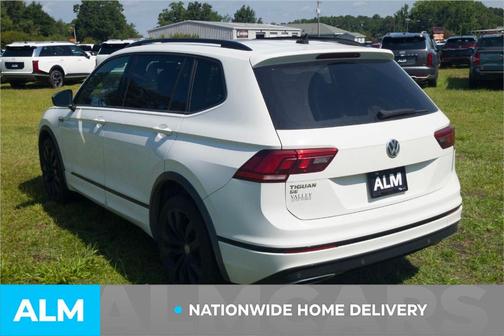 Pure White 2020 Volkswagen Tiguan 2.0T SE R-Line Black
