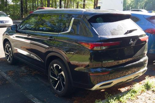 2022 Mitsubishi Outlander SEL