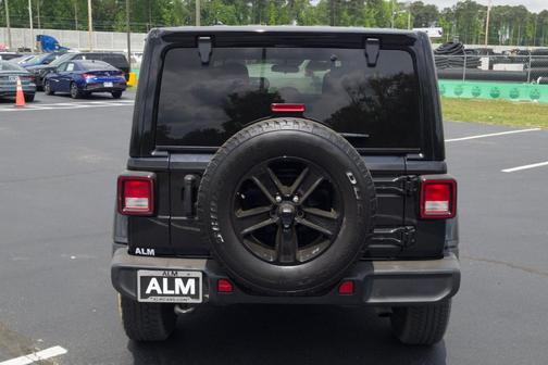 2021 Jeep Wrangler Unlimited Sahara Altitude