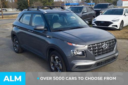 2023 Hyundai VENUE SEL