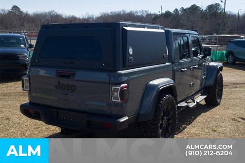 2024 Jeep Gladiator Nighthawk