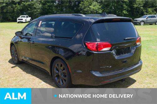 2018 Chrysler Pacifica Touring-L