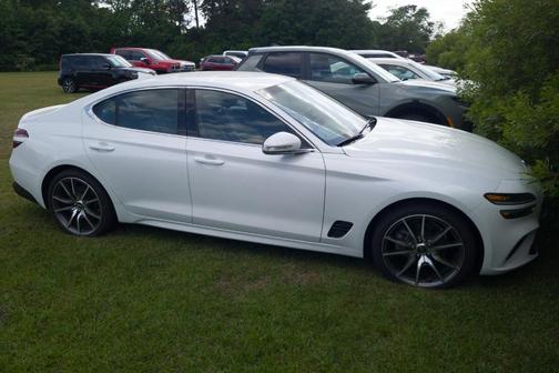2023 Genesis G70 2.0T