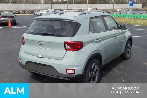 2025 Hyundai VENUE SEL