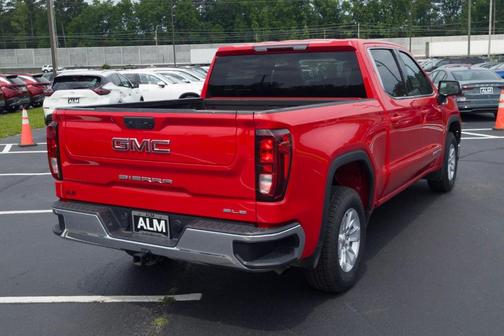 2024 GMC Sierra 1500 SLE