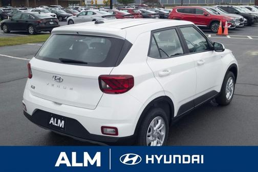 2026 Hyundai VENUE SE