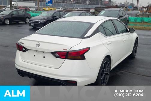 2025 Nissan Altima SR