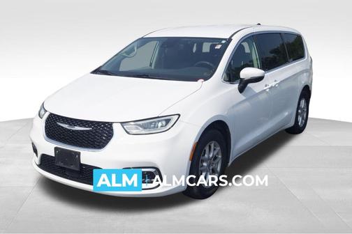 2023 Chrysler Pacifica Touring-L