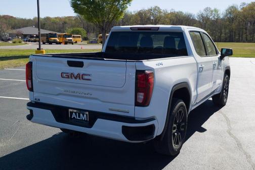 2022 GMC Sierra 1500 Limited Elevation
