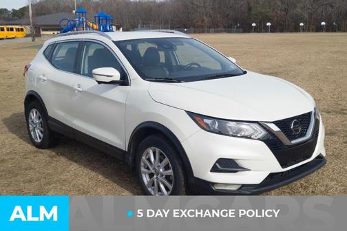 2022 Nissan Rogue Sport SV
