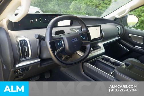 Agate Black Metallic 2025 Ford Expedition Max Platinum
