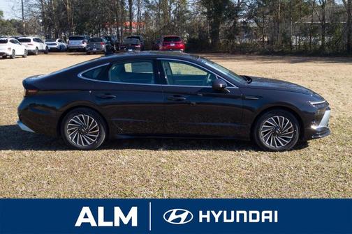 2025 Hyundai SONATA Hybrid Limited