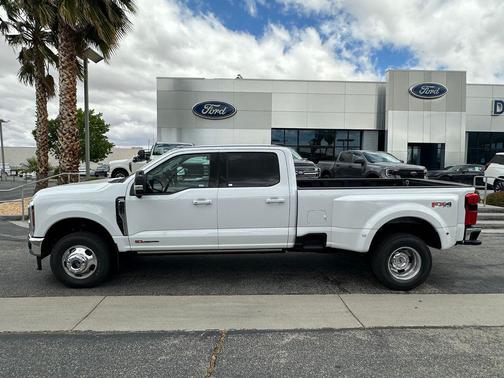 OXFORD WHITE 2026 Ford F-350 Lariat