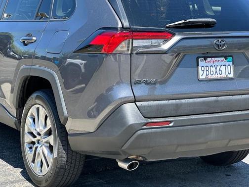Magnetic Gray Metallic 2022 Toyota RAV4 XLE PREMIUM