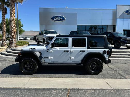 Bright White Clearcoat 2026 Jeep Wrangler Willys