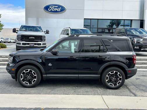 SHADOW BLACK 2023 Ford Bronco Sport Outer Banks