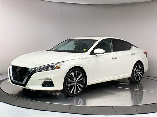 2022 Nissan Altima Platinum Intelligent AWD