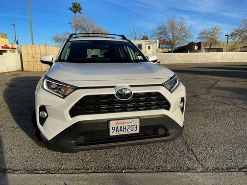 2021 Toyota RAV4 Hybrid XLE