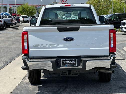 OXFORD WHITE 2026 Ford F-250 XL