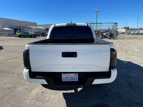 2019 Toyota Tacoma SR