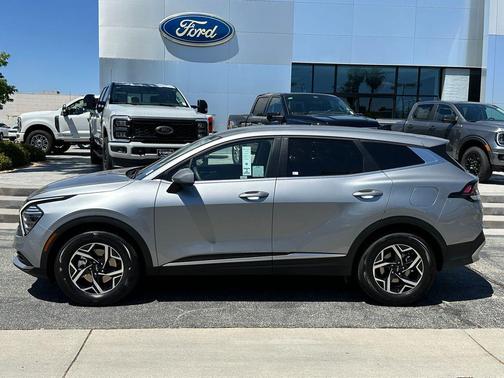 Steel Gray 2025 Kia Sportage LX