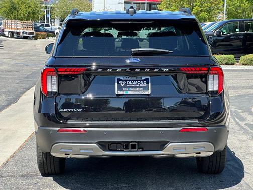 Agate Black Metallic 2026 Ford Explorer Active
