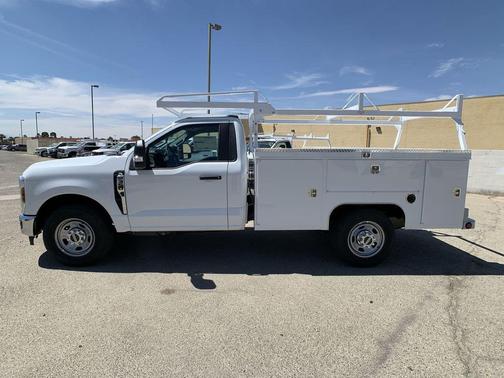 OXFORD WHITE 2025 Ford F-350 XL