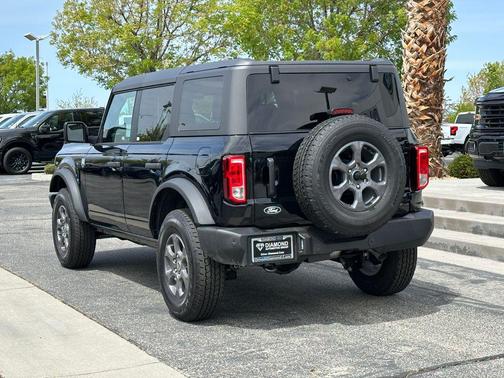 SHADOW BLACK 2026 Ford Bronco Big Bend