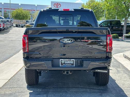 AGATE BLACK METALLIC 2026 Ford F-150 XLT