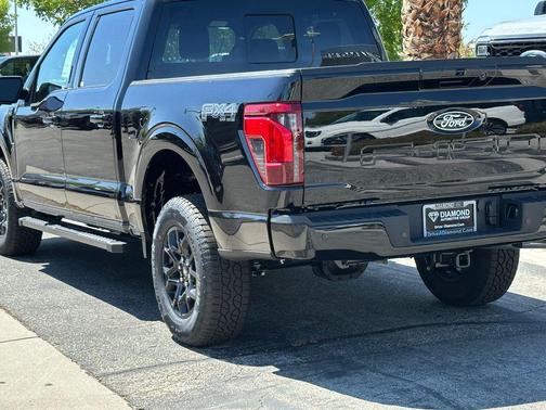 AGATE BLACK METALLIC 2026 Ford F-150 XLT