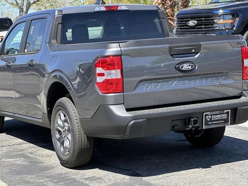 Carbonized Gray Metallic 2026 Ford Maverick XLT